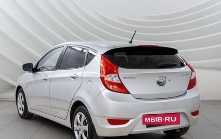 Hyundai Solaris II рестайлинг, 2012 год, 730 000 рублей, 3 фотография