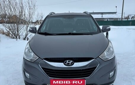 Hyundai Tucson III, 2010 год, 1 300 000 рублей, 3 фотография
