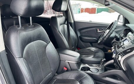 Hyundai Tucson III, 2010 год, 1 300 000 рублей, 6 фотография