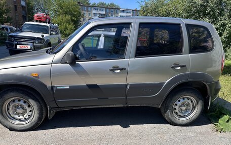 Chevrolet Niva I рестайлинг, 2010 год, 350 000 рублей, 4 фотография