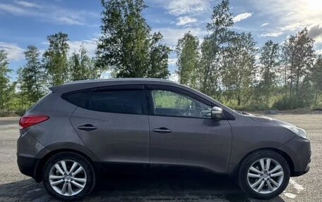 Hyundai ix35 I рестайлинг, 2012 год, 1 050 000 рублей, 11 фотография