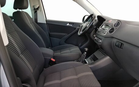 Volkswagen Tiguan I, 2009 год, 880 000 рублей, 19 фотография