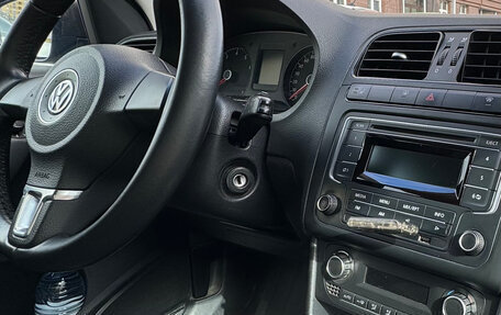 Volkswagen Polo VI (EU Market), 2015 год, 900 000 рублей, 3 фотография
