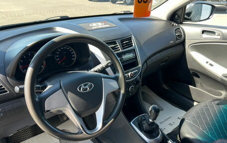 Hyundai Solaris II рестайлинг, 2012 год, 899 000 рублей, 11 фотография