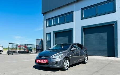 Hyundai Solaris II рестайлинг, 2012 год, 899 000 рублей, 2 фотография