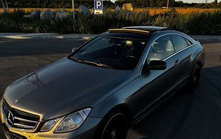 Mercedes-Benz E-Класс, 2009 год, 1 500 000 рублей, 3 фотография