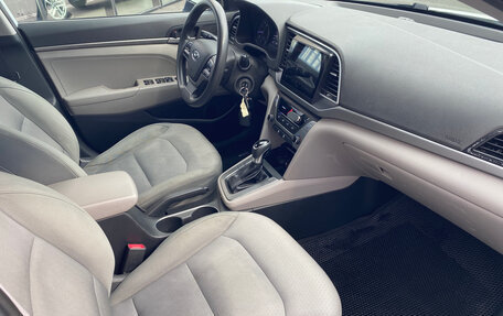 Hyundai Elantra VI рестайлинг, 2016 год, 1 200 000 рублей, 10 фотография