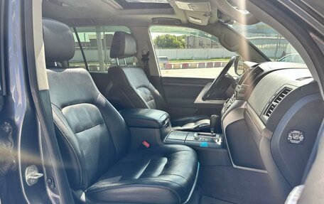 Toyota Land Cruiser 200, 2013 год, 3 600 000 рублей, 8 фотография