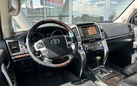 Toyota Land Cruiser 200, 2013 год, 3 600 000 рублей, 6 фотография