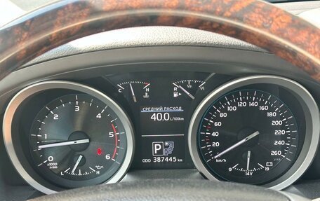 Toyota Land Cruiser 200, 2013 год, 3 600 000 рублей, 13 фотография