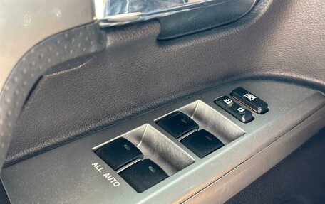 Toyota Land Cruiser 200, 2013 год, 3 600 000 рублей, 24 фотография