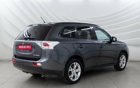 Mitsubishi Outlander III рестайлинг 3, 2013 год, 1 598 000 рублей, 7 фотография