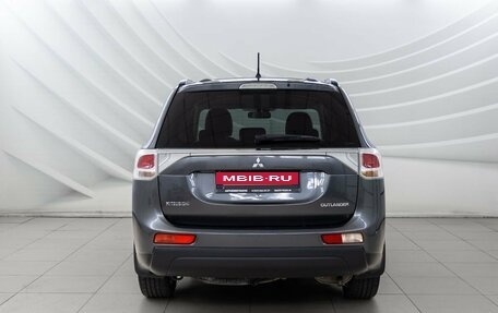 Mitsubishi Outlander III рестайлинг 3, 2013 год, 1 598 000 рублей, 6 фотография