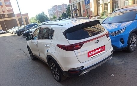 KIA Sportage IV рестайлинг, 2020 год, 2 350 000 рублей, 3 фотография