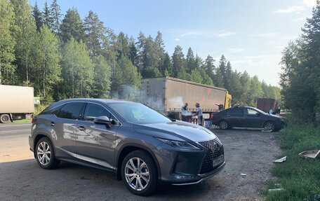 Lexus RX IV рестайлинг, 2020 год, 4 500 000 рублей, 2 фотография