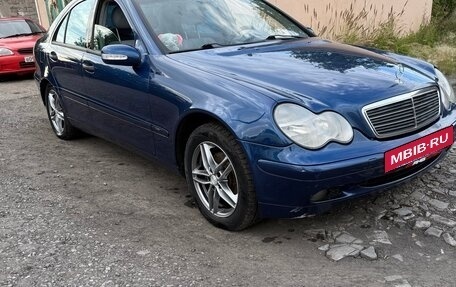 Mercedes-Benz C-Класс, 2001 год, 700 000 рублей, 2 фотография