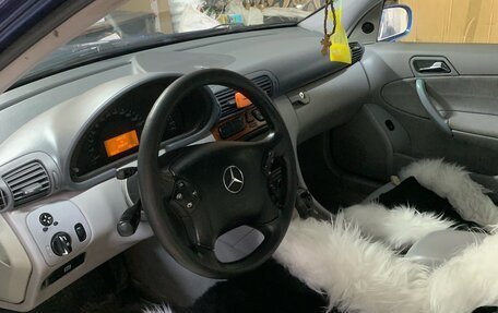 Mercedes-Benz C-Класс, 2001 год, 700 000 рублей, 24 фотография
