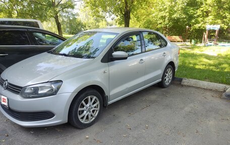 Volkswagen Polo VI (EU Market), 2012 год, 750 000 рублей, 2 фотография