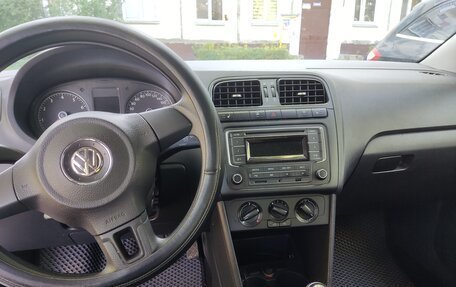 Volkswagen Polo VI (EU Market), 2012 год, 750 000 рублей, 8 фотография