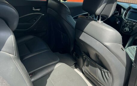 Hyundai Santa Fe III рестайлинг, 2018 год, 2 600 000 рублей, 11 фотография