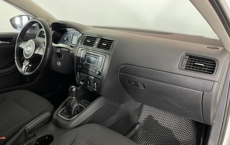 Volkswagen Jetta VI, 2014 год, 951 000 рублей, 12 фотография