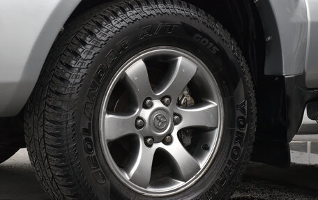 Toyota Land Cruiser Prado 120 рестайлинг, 2007 год, 2 199 900 рублей, 6 фотография