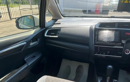 Honda Fit III, 2016 год, 1 099 000 рублей, 16 фотография