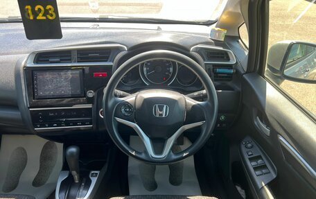 Honda Fit III, 2016 год, 1 099 000 рублей, 19 фотография