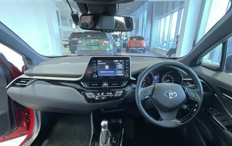 Toyota C-HR I рестайлинг, 2019 год, 1 950 000 рублей, 18 фотография