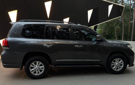 Toyota Land Cruiser 200, 2008 год, 2 600 000 рублей, 9 фотография