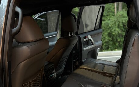 Toyota Land Cruiser 200, 2008 год, 2 600 000 рублей, 26 фотография