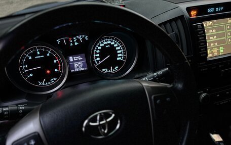 Toyota Land Cruiser 200, 2008 год, 2 600 000 рублей, 38 фотография