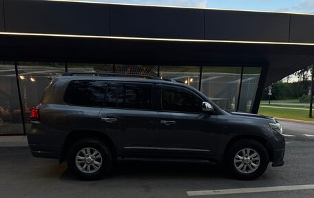 Toyota Land Cruiser 200, 2008 год, 2 600 000 рублей, 32 фотография