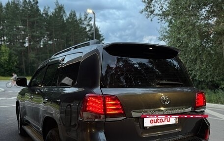 Toyota Land Cruiser 200, 2008 год, 2 600 000 рублей, 33 фотография