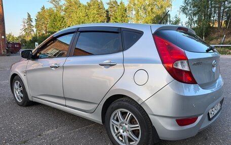 Hyundai Solaris II рестайлинг, 2012 год, 750 000 рублей, 3 фотография