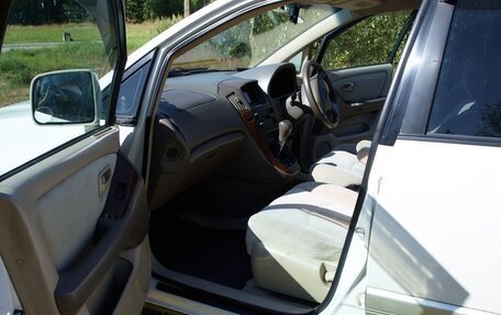 Toyota Harrier, 2000 год, 1 090 000 рублей, 6 фотография