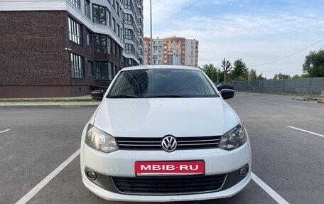 Volkswagen Polo VI (EU Market), 2014 год, 920 000 рублей, 2 фотография