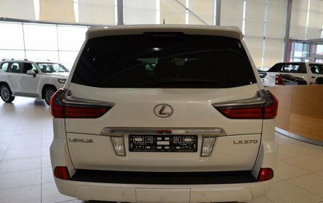 Lexus LX III, 2017 год, 8 850 000 рублей, 6 фотография