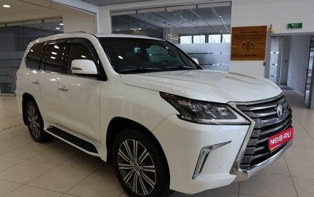 Lexus LX III, 2017 год, 8 850 000 рублей, 3 фотография