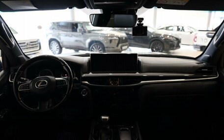 Lexus LX III, 2017 год, 8 850 000 рублей, 15 фотография