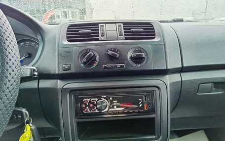 Skoda Fabia II, 2013 год, 629 000 рублей, 18 фотография