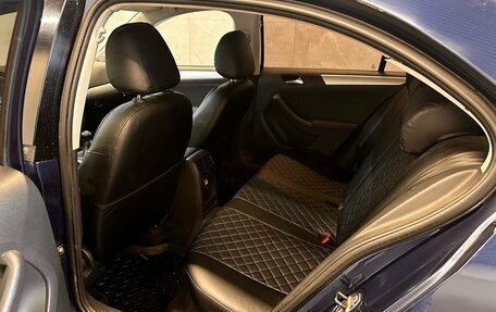 Volkswagen Jetta VI, 2011 год, 599 000 рублей, 12 фотография