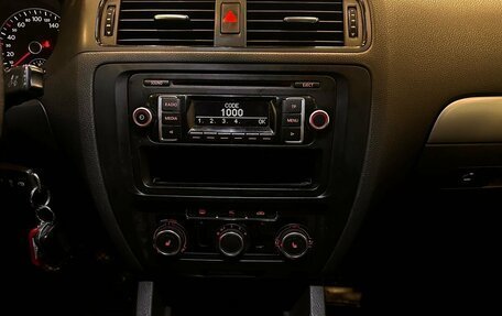 Volkswagen Jetta VI, 2011 год, 599 000 рублей, 14 фотография
