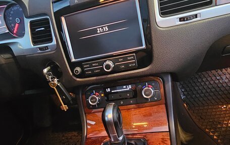 Volkswagen Touareg III, 2010 год, 2 000 000 рублей, 11 фотография