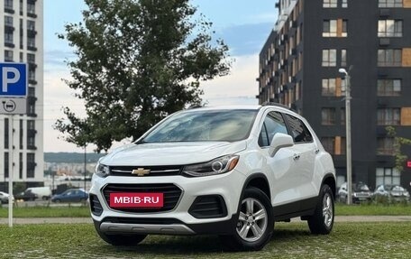 Chevrolet Trax, 2017 год, 1 200 000 рублей, 3 фотография