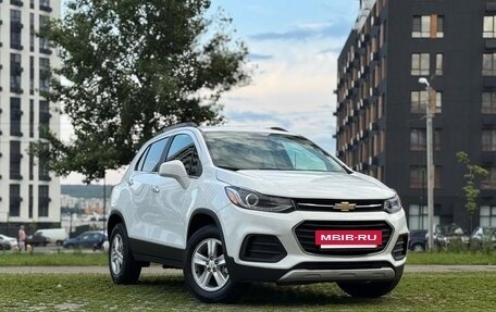 Chevrolet Trax, 2017 год, 1 200 000 рублей, 4 фотография