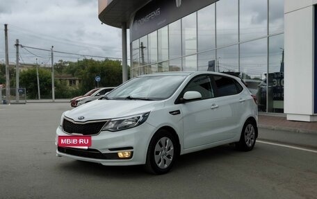 KIA Rio III рестайлинг, 2017 год, 1 000 000 рублей, 2 фотография
