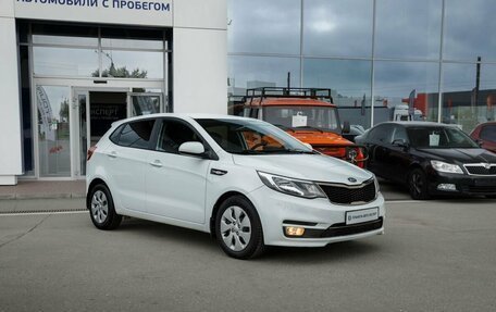 KIA Rio III рестайлинг, 2017 год, 1 000 000 рублей, 4 фотография