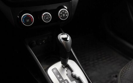 KIA Rio III рестайлинг, 2017 год, 1 000 000 рублей, 13 фотография