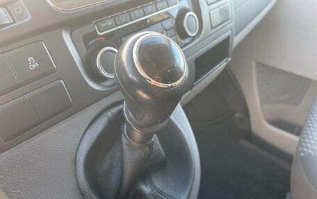 Volkswagen Caravelle T5, 2012 год, 2 850 000 рублей, 9 фотография